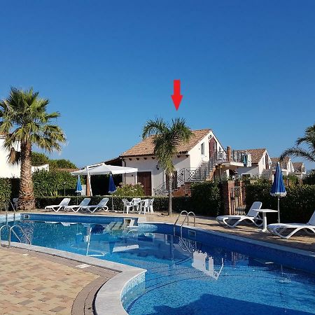 فيلا Mansarda Con Vista Piscina كامبوفيليتْشّي دي روتْشّي المظهر الخارجي الصورة