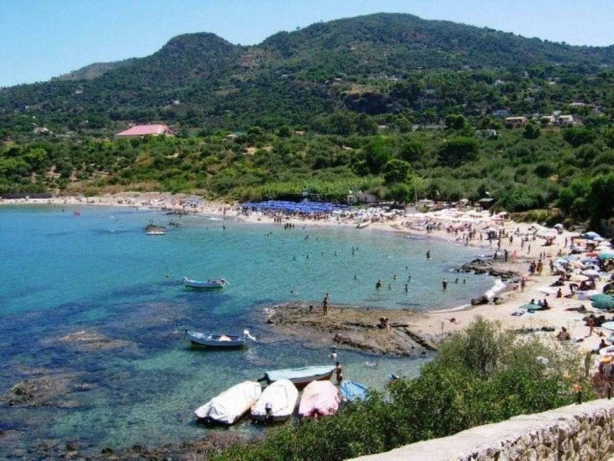 فيلا Mansarda Con Vista Piscina كامبوفيليتْشّي دي روتْشّي المظهر الخارجي الصورة