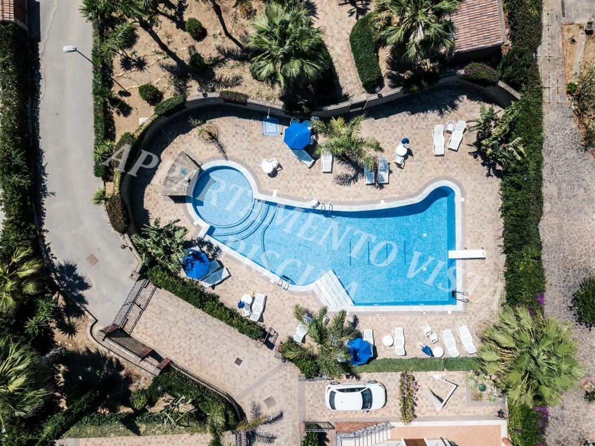 فيلا Mansarda Con Vista Piscina كامبوفيليتْشّي دي روتْشّي المظهر الخارجي الصورة