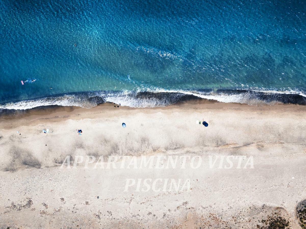فيلا Mansarda Con Vista Piscina كامبوفيليتْشّي دي روتْشّي المظهر الخارجي الصورة