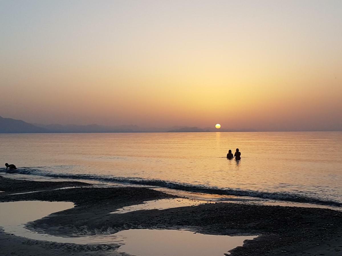 فيلا Mansarda Con Vista Piscina كامبوفيليتْشّي دي روتْشّي المظهر الخارجي الصورة